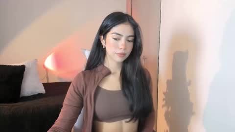 Snapshot of persegirl_ chatting on 10.21.25 Nice to meet you dont forget to follow me on Instagram Persefoneehell online show from 10.21.25