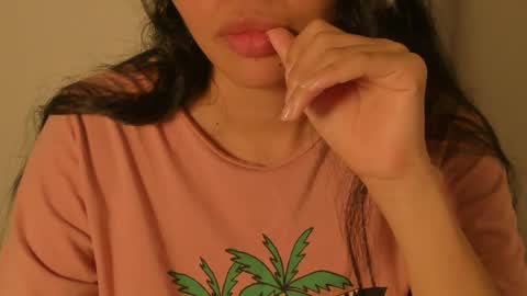 Snapshot of petitgirl_ chatting on 03.12.25 J A S S online show from 03.12.25