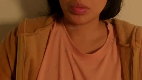 Snapshot of petitgirl_ chatting on 10.05.25 J A S S online show from 10.05.25