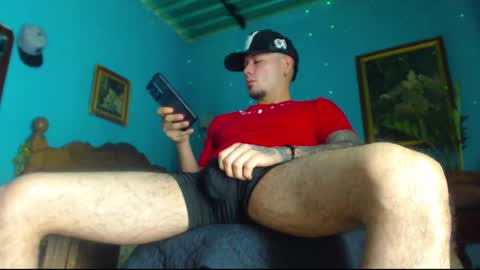 Snapshot of phlilloyhighclouds chatting on 02.11.25 phlilloyhighclouds online show from 02.11.25