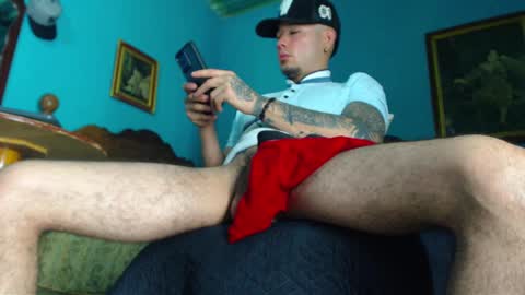 Snapshot of phlilloyhighclouds chatting on 02.16.25 phlilloyhighclouds online show from 02.16.25