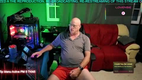 Snapshot of pilot_dave_69 chatting on 09.16.25 Dave online show from 09.16.25