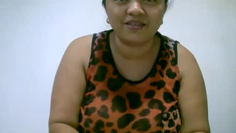 Snapshot of pinaybigboobs4u chatting on 02.27.25 pinaybigboobs4u online show from 02.27.25