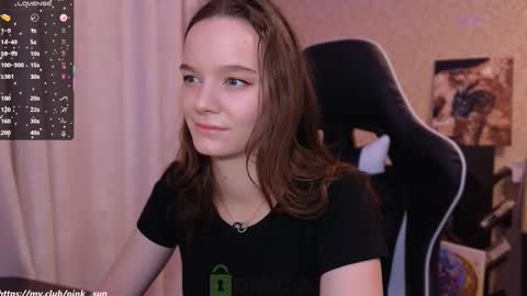 Snapshot of pink__sun chatting on 02.27.25 Stephanie online show from 02.27.25