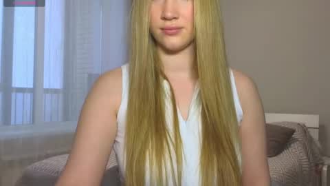 Snapshot of pink_rosee_ chatting on 02.11.25 online show from 02.11.25