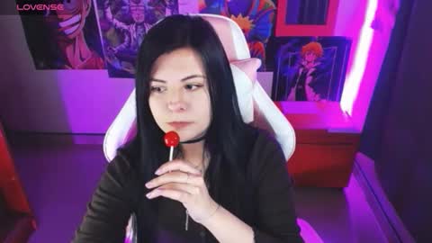 Snapshot of pink_yuii chatting on 10.19.25 pink_yuii online show from 10.19.25