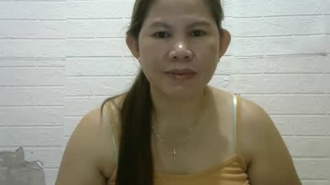 Snapshot of pinkishpusiemom18 chatting on 01.25.25 pinkishpusiemom18 online show from 01.25.25
