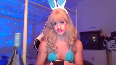 pinkpillbambi online show from 01.29.25