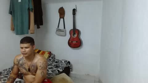 Snapshot of playboy758316 chatting on 03.02.25 playboy758316 online show from 03.02.25