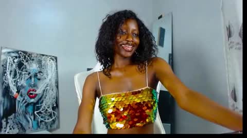 Snapshot of playboypetit chatting on 01.17.25 playboypetit online show from 01.17.25