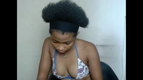 Snapshot of plumnjuicyx chatting on 02.16.25 plumnjuicyx online show from 02.16.25