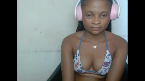 Snapshot of plumnjuicyx chatting on 02.27.25 plumnjuicyx online show from 02.27.25