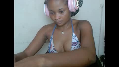 Snapshot of plumnjuicyx chatting on 02.28.25 plumnjuicyx online show from 02.28.25