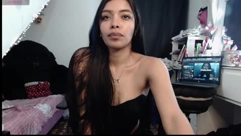 Snapshot of pocahot222 chatting on 10.03.25 pocahot222 online show from 10.03.25