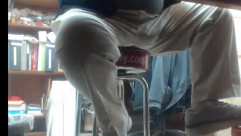 Snapshot of popstarbiker chatting on 12.12.24 Pop online show from 12.12.24