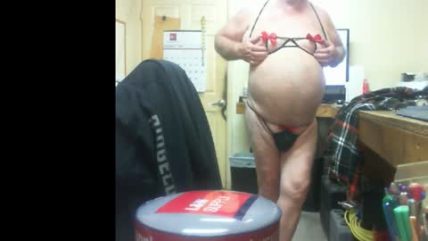 Snapshot of popstarbiker chatting on 01.28.25 Pop online show from 01.28.25