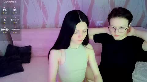 Snapshot of pornostendup chatting on 03.05.25 Ana and Tati online show from 03.05.25