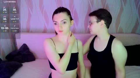 Snapshot of pornostendup chatting on 09.28.25 Ana and Tati online show from 09.28.25