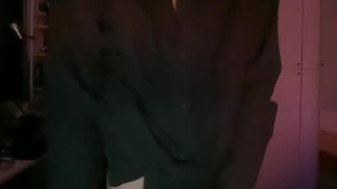 Snapshot of porntoyndr2 chatting on 12.25.24 porntoyndr2 online show from 12.25.24