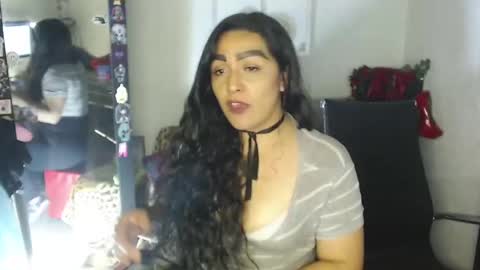 Snapshot of ppepittaaredd chatting on 01.12.25 maryana online show from 01.12.25