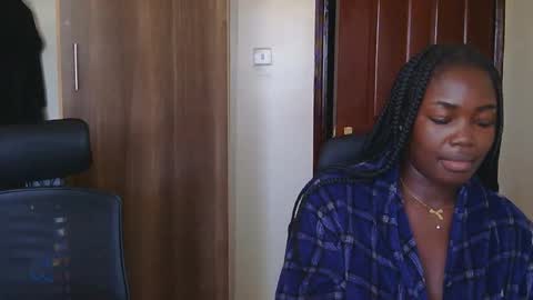 Snapshot of preetycookie chatting on 03.06.25 Lilly online show from 03.06.25