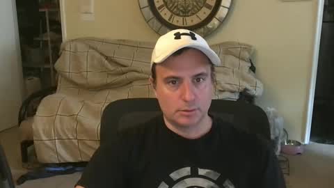 Snapshot of preppyguyintokink1 chatting on 09.24.25 preppyguyintokink1 online show from 09.24.25