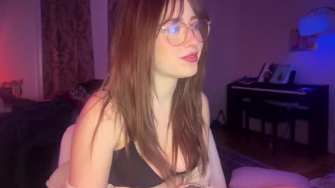 Snapshot of pretty_in_p1nk chatting on 01.21.25 Sophie online show from 01.21.25