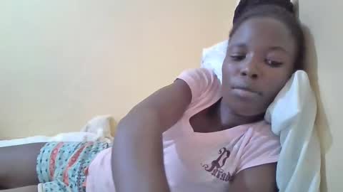 pretty_petite_ebony online show from 03.01.25