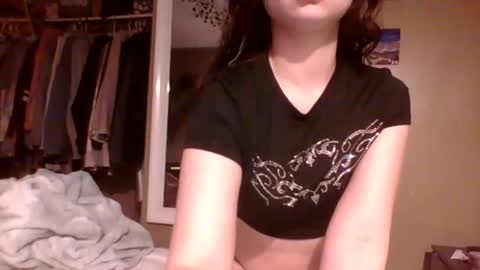 Snapshot of prettybaby22 chatting on 01.31.25 prettybaby22 online show from 01.31.25