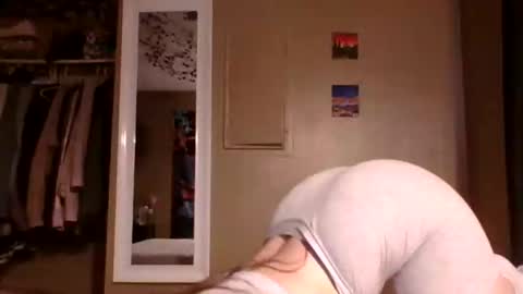 Snapshot of prettybaby22 chatting on 02.26.25 prettybaby22 online show from 02.26.25