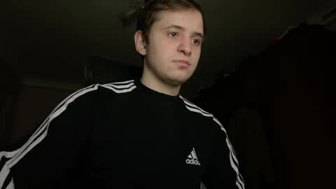 Snapshot of prettyboyhot01 chatting on 12.06.24 prettyboyhot01 online show from 12.06.24