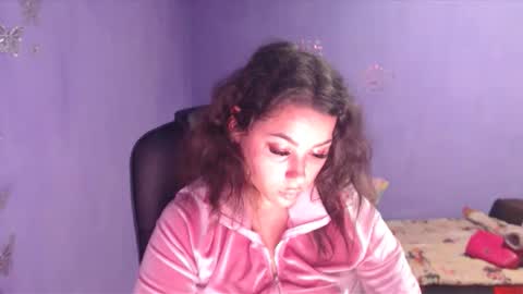 prettyjulliette online show from 01.10.25