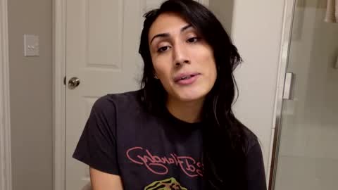 Snapshot of prinxessally chatting on 02.24.25 Prinxessally online show from 02.24.25