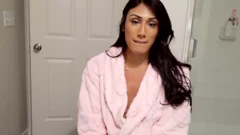 Snapshot of prinxessally chatting on 03.06.25 Prinxessally online show from 03.06.25