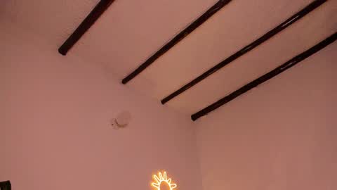 Snapshot of purple_opal chatting on 01.16.25 Vero online from Tuesday to Sunday online show from 01.16.25