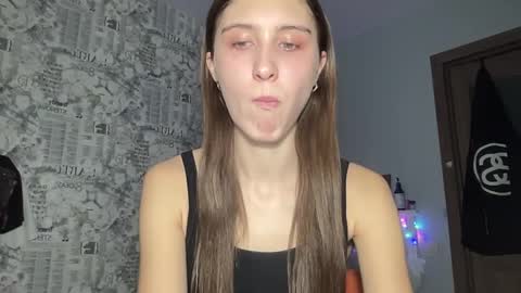 Snapshot of pussygir007 chatting on 02.06.25 pussygirl007 online show from 02.06.25