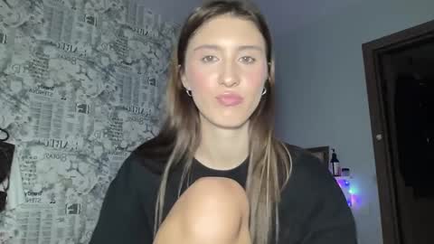 Snapshot of pussygir007 chatting on 02.13.25 pussygirl007 online show from 02.13.25