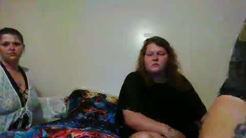 Snapshot of quartofigliogaming chatting on 11.08.25 DaddyRay93 online show from 11.08.25