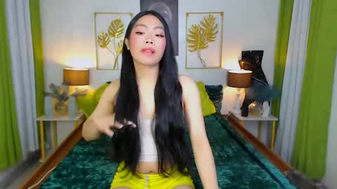 Snapshot of queenathena2005 chatting on 09.26.25 Athena online show from 09.26.25