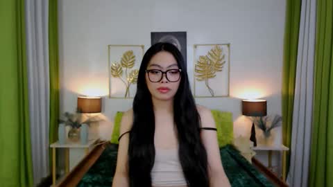 Snapshot of queenathena2005 chatting on 10.07.25 Athena online show from 10.07.25