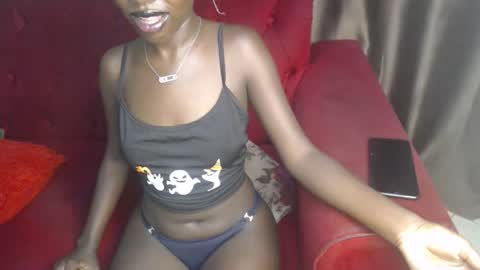 Snapshot of queennafisha chatting on 09.11.25 Nafie online show from 09.11.25