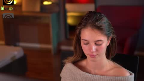 Snapshot of raisadoll chatting on 10.16.25 Raisa online show from 10.16.25