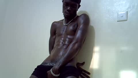 Snapshot of rakeem_1_ chatting on 02.14.25 rakeem 1  online show from 02.14.25