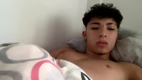 ramiroo2312 online show from 02.17.25