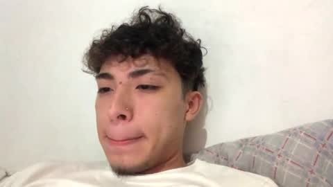 ramiroo2312 online show from 02.26.25