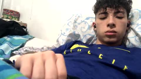 ramiroo2312 online show from 10.23.25