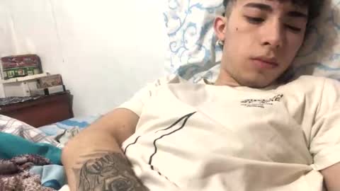 ramiroo2312 online show from 10.24.25