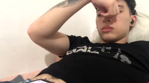 ramiroo2312 online show from 11.15.25