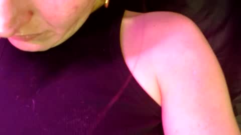 Snapshot of ramonaquinn chatting on 12.23.24 RAMONA Q online show from 12.23.24