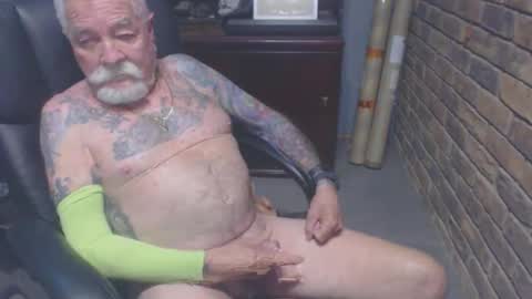 randyrodluvs69 online show from 10.22.25